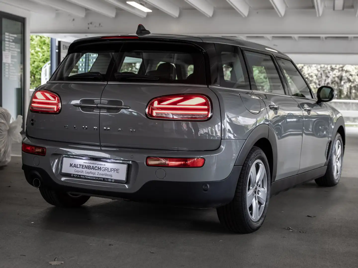 MINI One Clubman Grau - 2