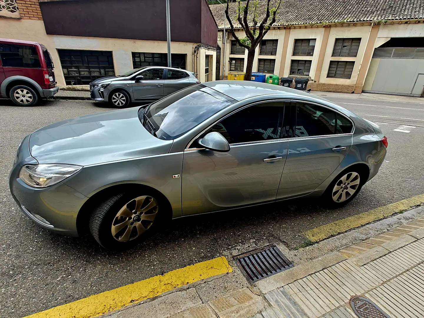 Opel Insignia Insignia 2.0CDTI EcoFlex Cosmo 130 Cosmo Gris - 1