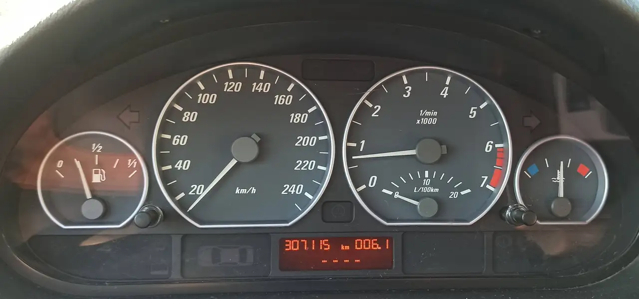 BMW 330 Ci, foto 9