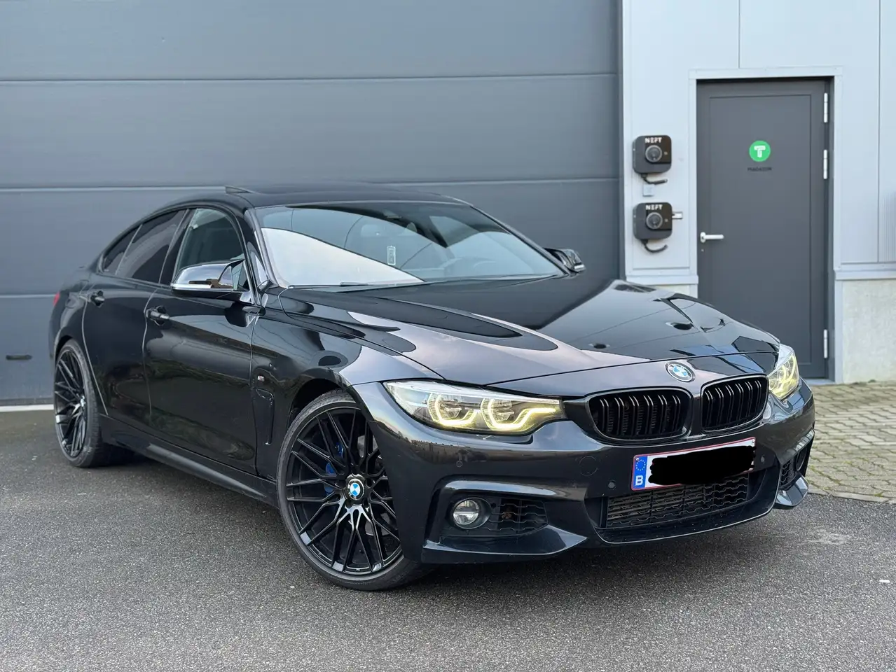 BMW 418