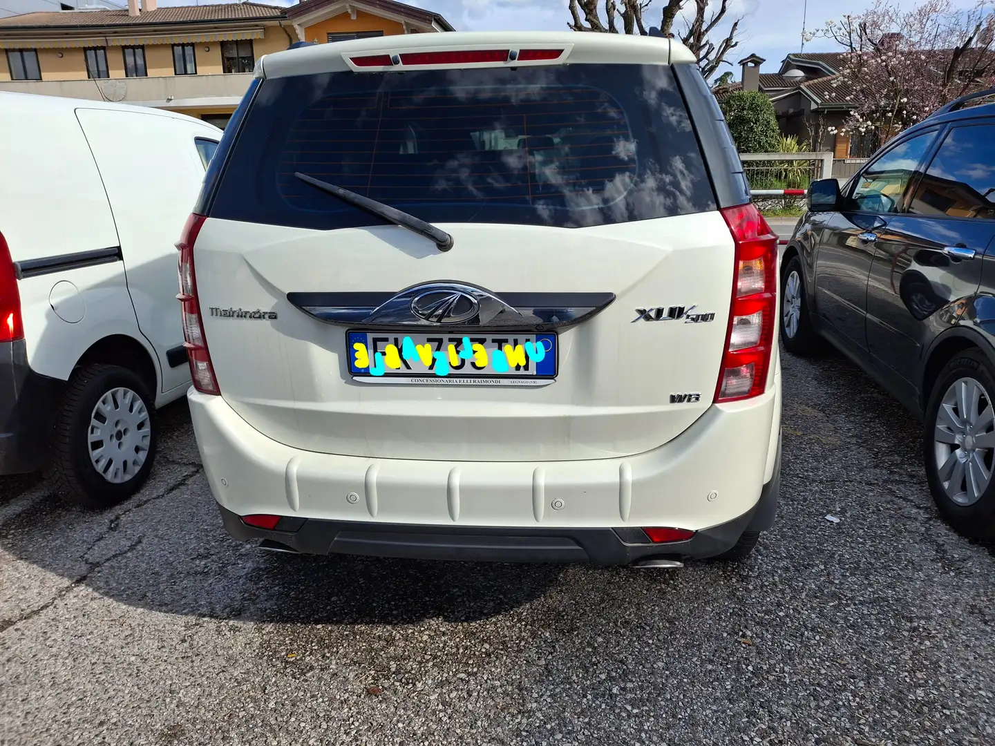 Mahindra XUV500 XUV500 2 2 16v W8 fwd 7posti M1 E6b Blanco - 1