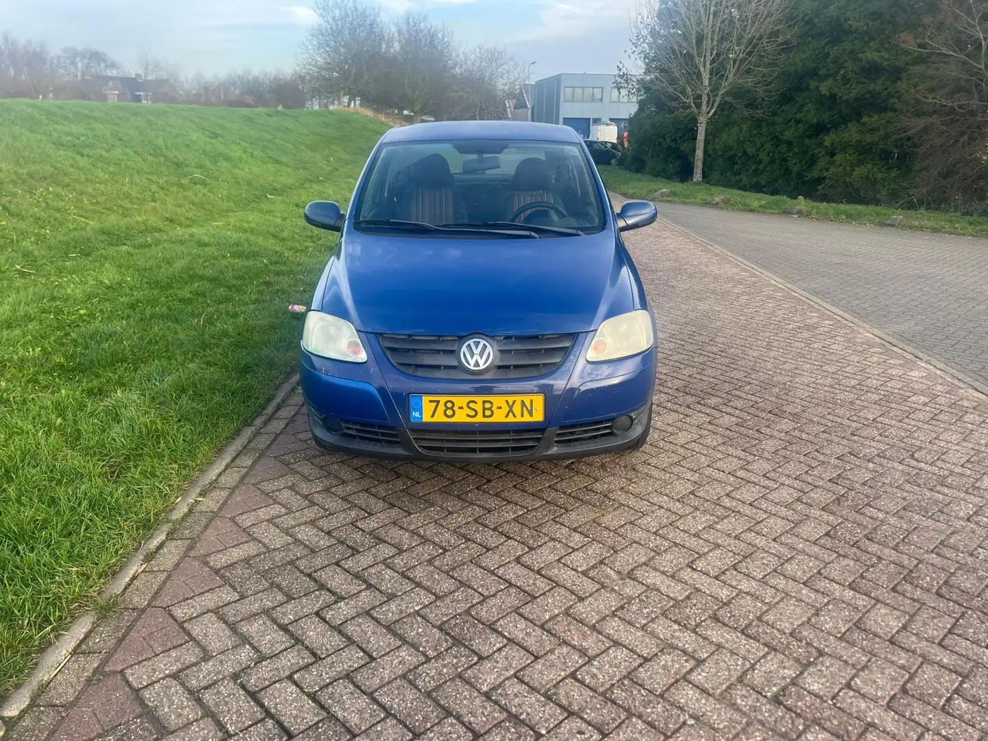 Volkswagen Fox 1.2 Trendline Albastru - 2