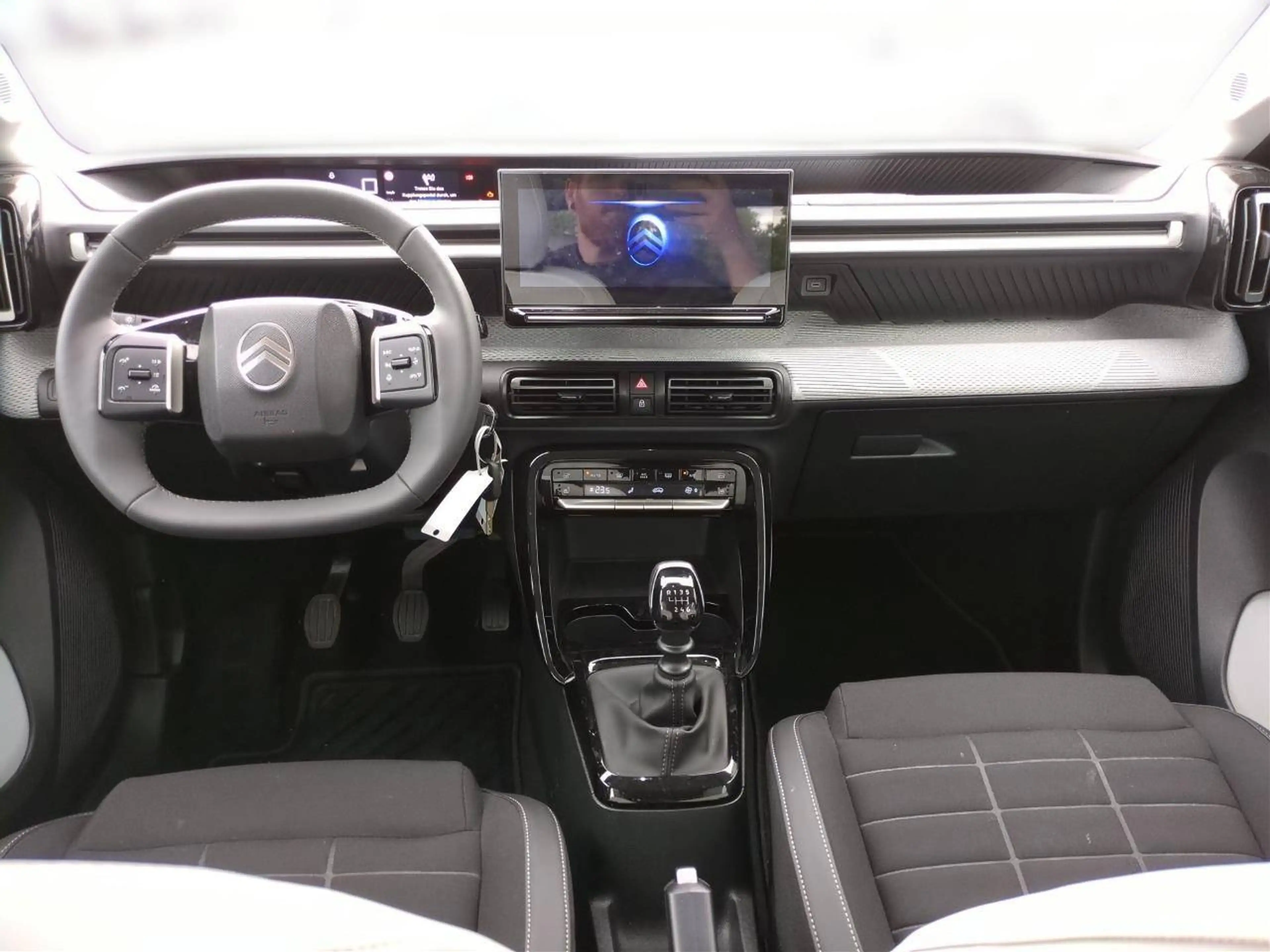 Citroen C3 Turbo 100 MAX — photo 8