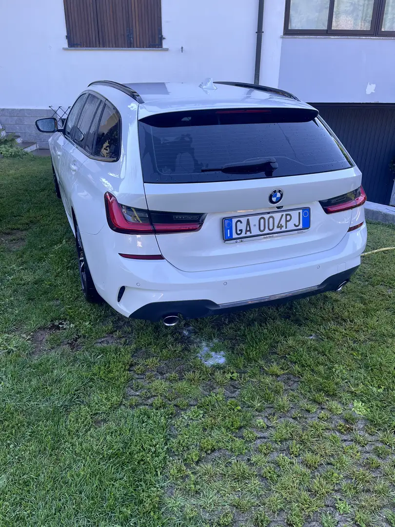 BMW 320 320d Touring Msport auto Biały - 2