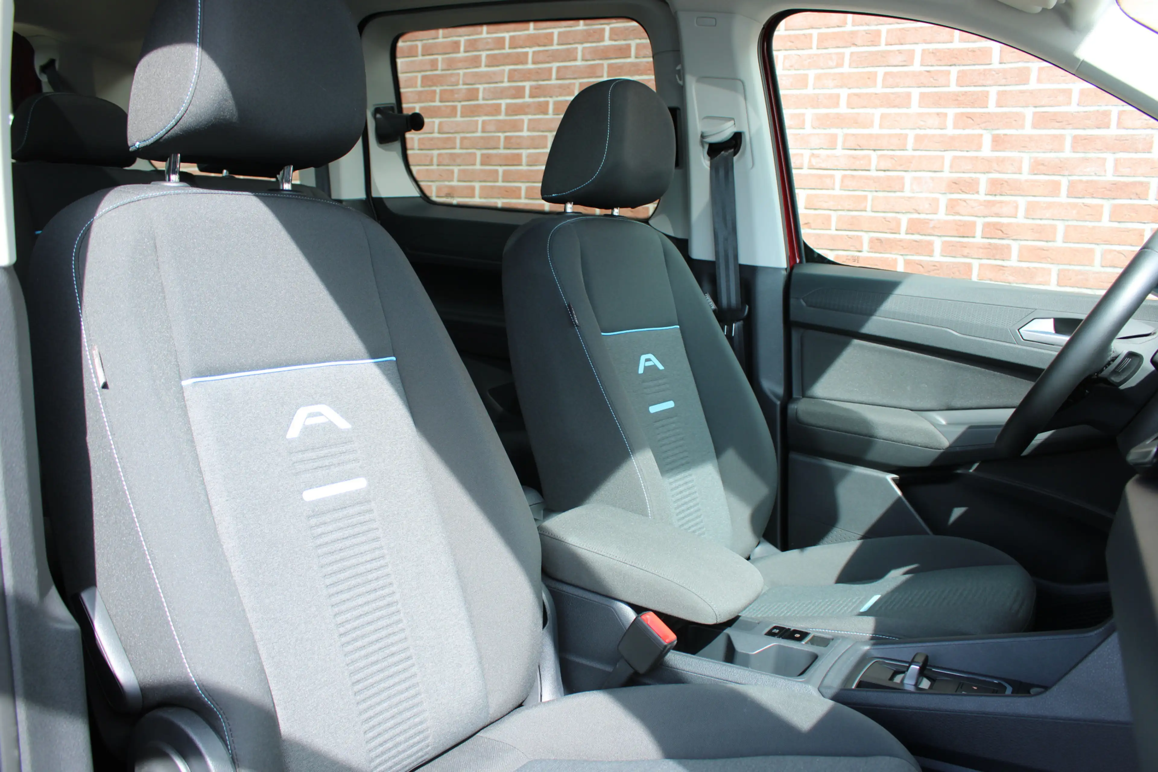 Ford Tourneo Connect 7P 1.5 EcoBoost 150PK PHEV L2 Active |PANO-DAK|ACC — photo 11