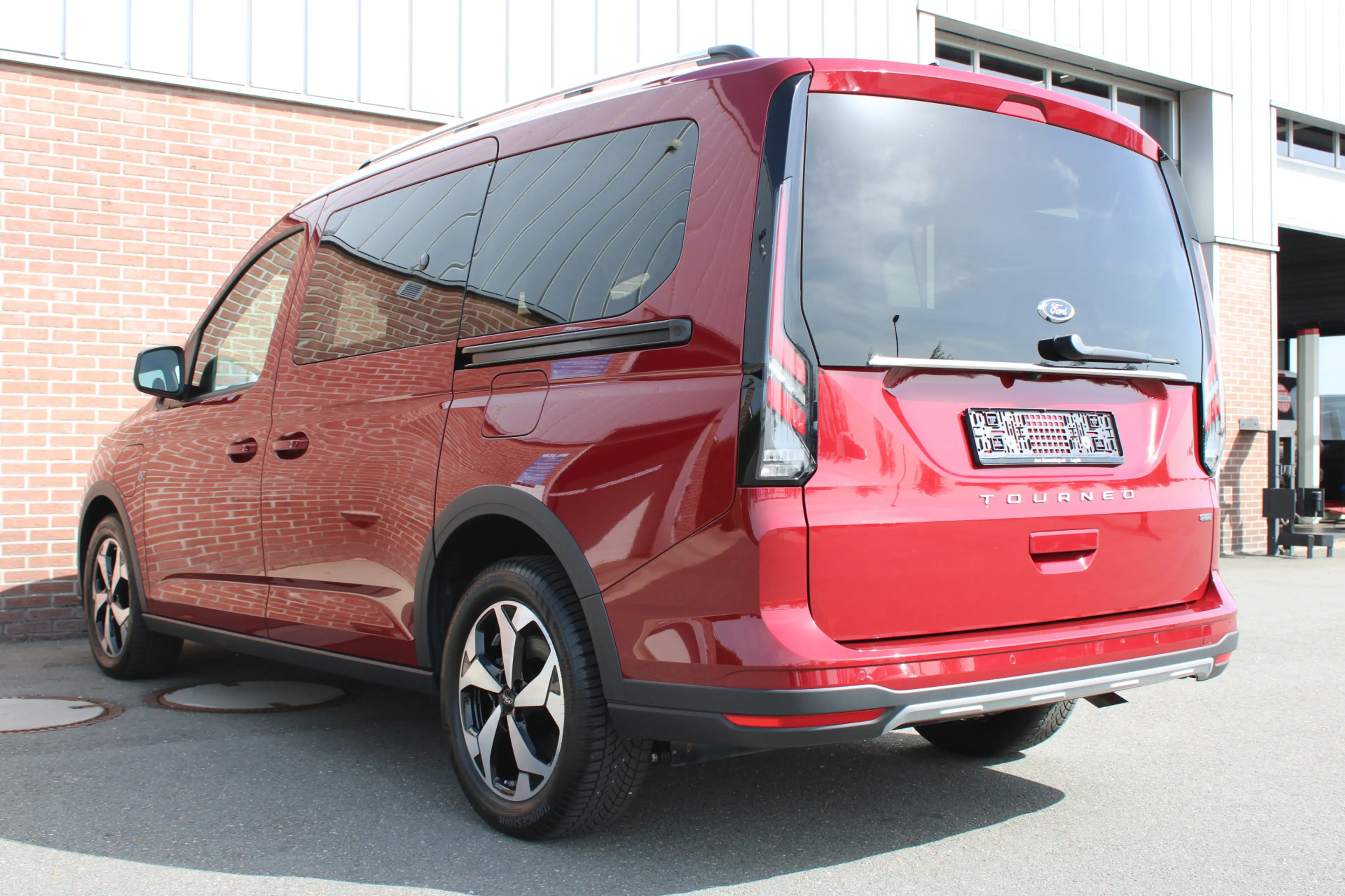 Ford Tourneo Connect 7P 1.5 EcoBoost 150PK PHEV L2 Active |PANO-DAK|ACC — photo 36