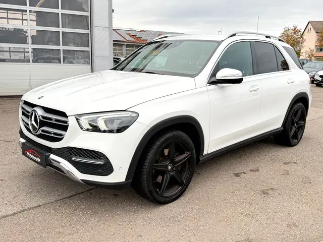 Mercedes-Benz GLE 350 d 4Matic Widescreen_LED_360°_AHK_Luft_21