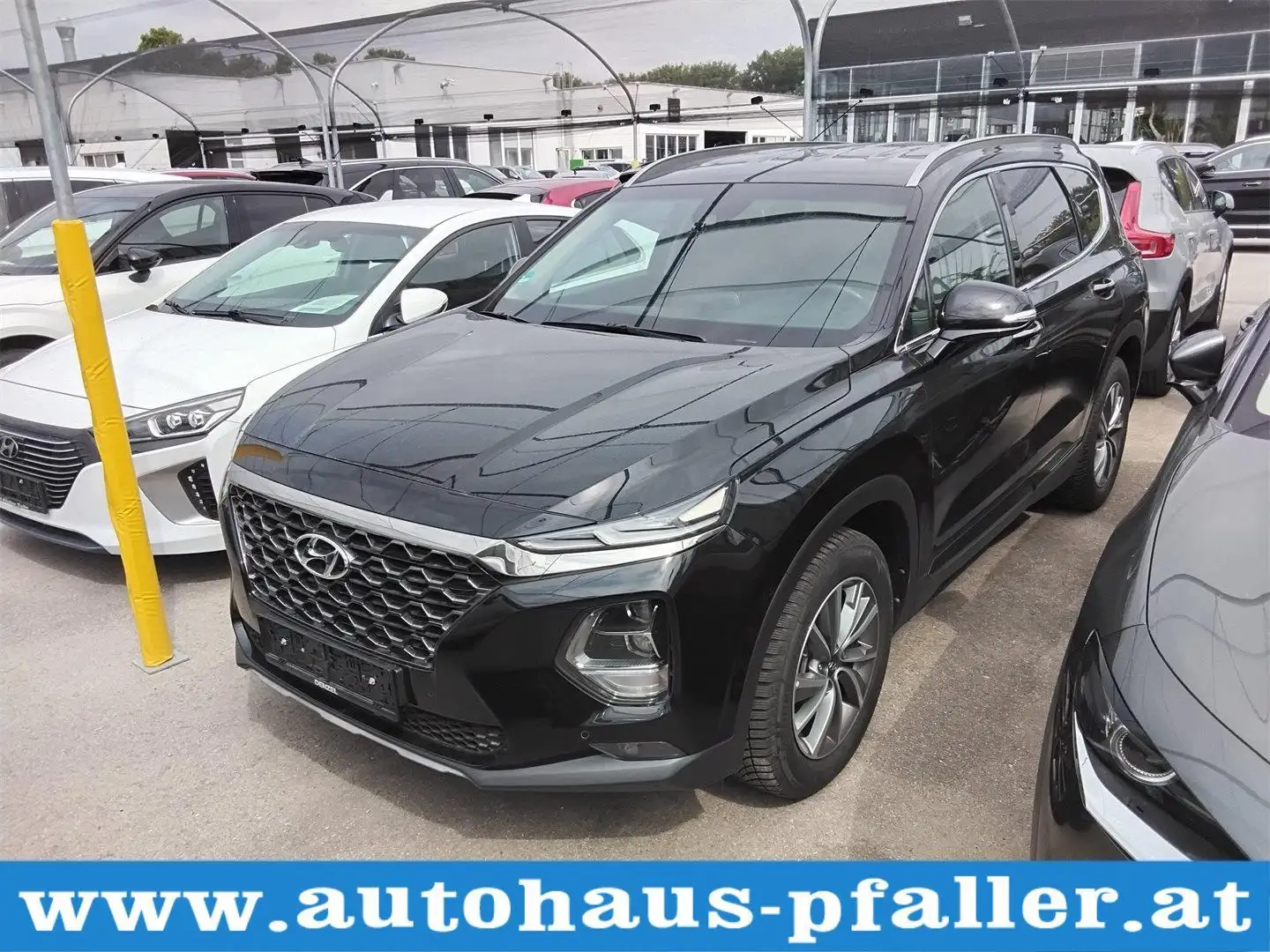 Hyundai SANTA FE 2,0 CRDi 4WD Edition Aut. Schwarz - 1