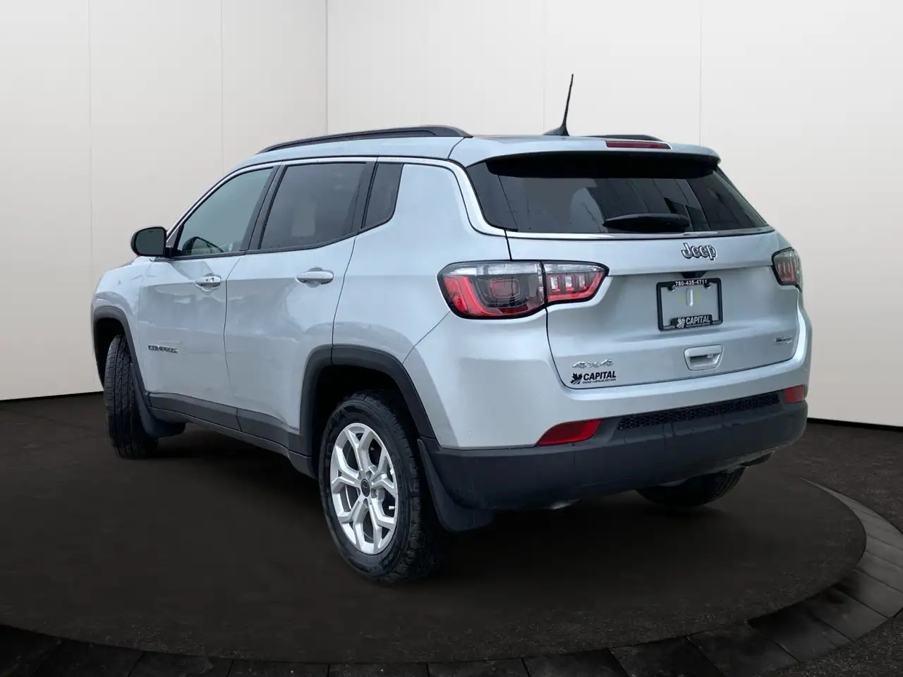 Jeep Compass снимка Jeep Compass