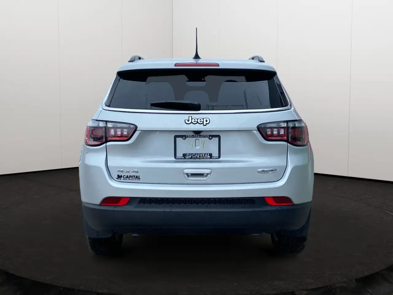 Jeep Compass снимка Jeep Compass