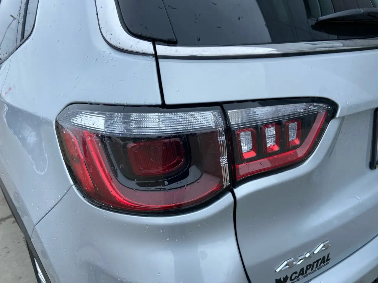 Jeep Compass снимка Jeep Compass