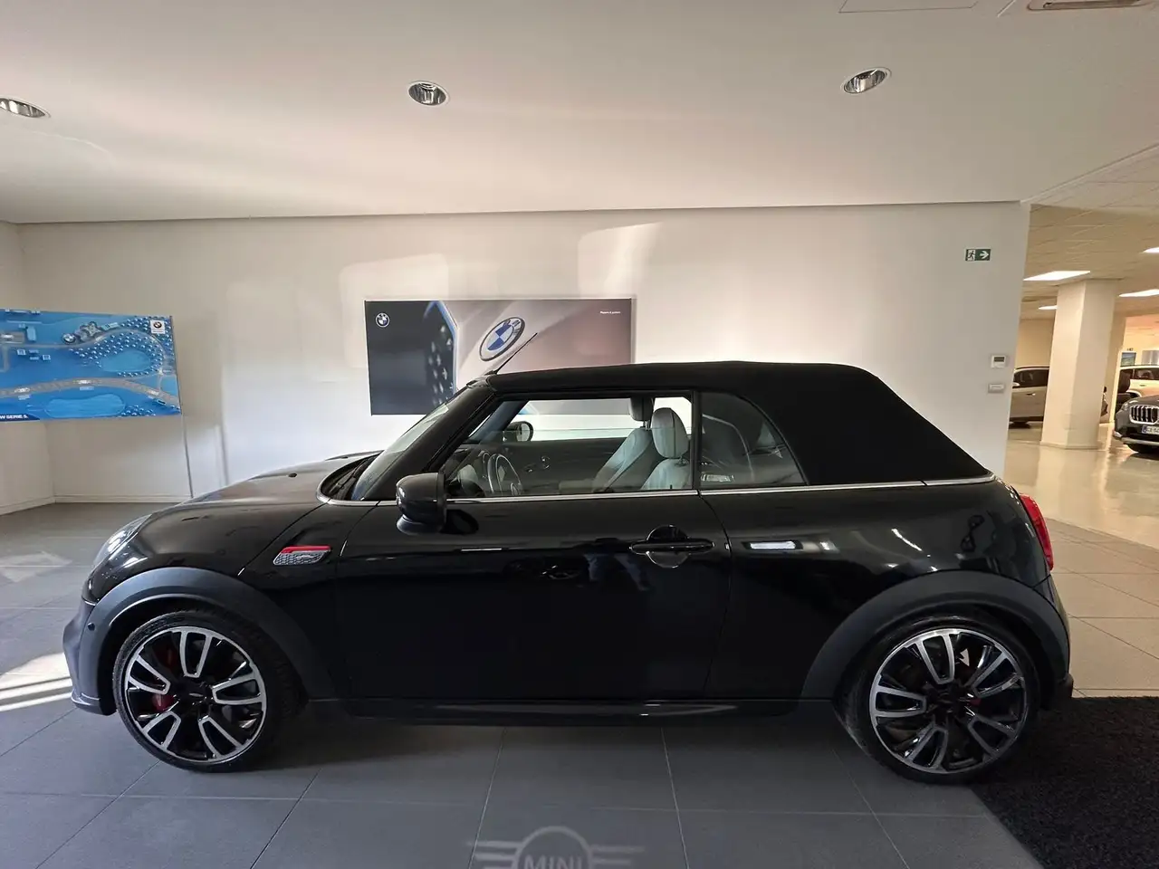 MINI John Cooper Works Cabrio Cabrio 2.0 JCW JCW auto 5