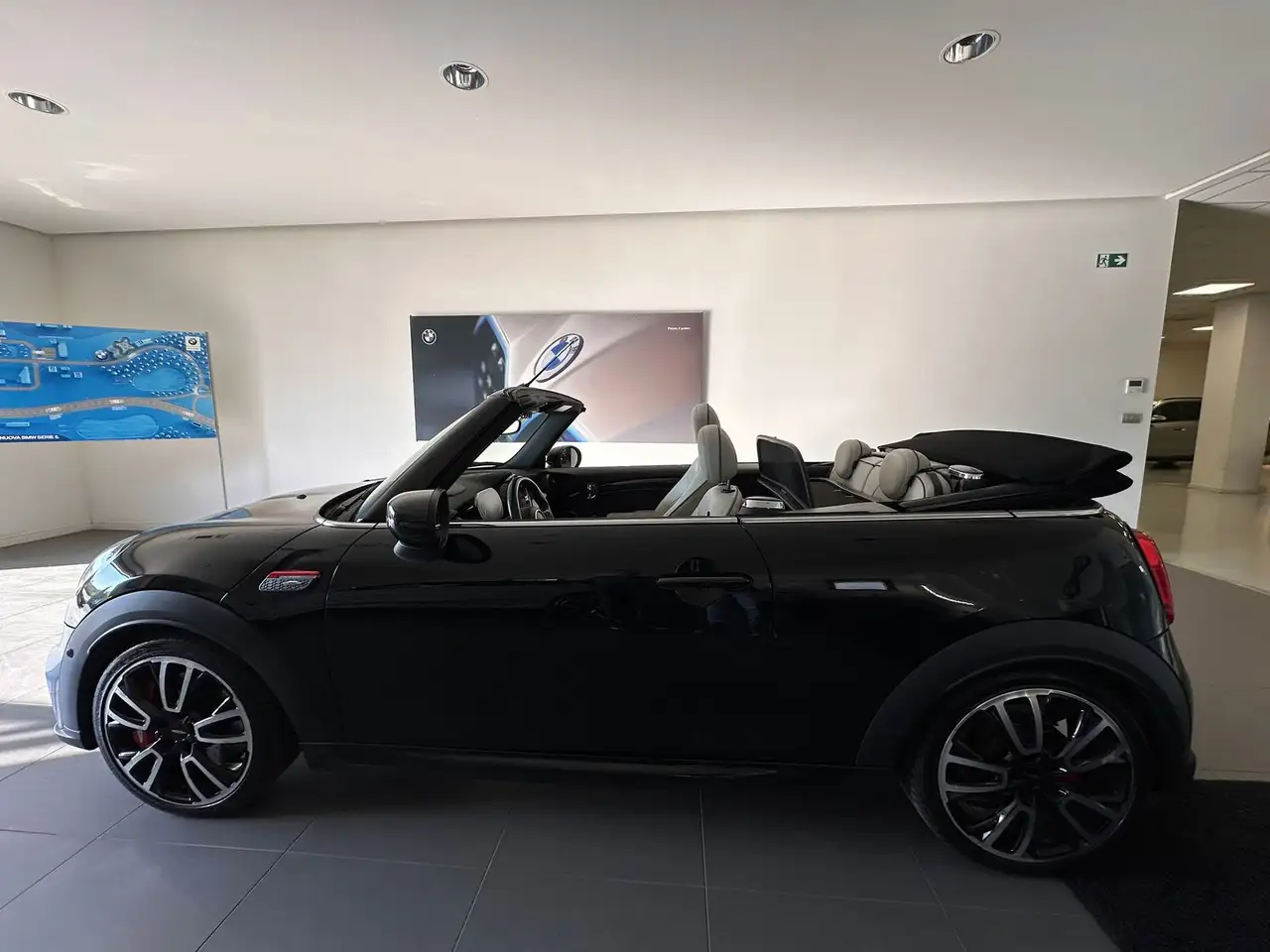 MINI John Cooper Works Cabrio Cabrio 2.0 JCW JCW auto 19