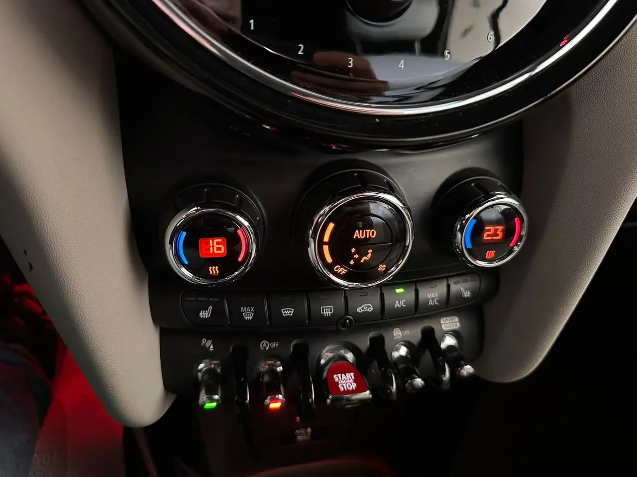 MINI John Cooper Works Cabrio Cabrio 2.0 JCW JCW auto 17