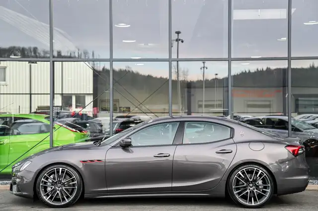 Maserati Ghibli view 6