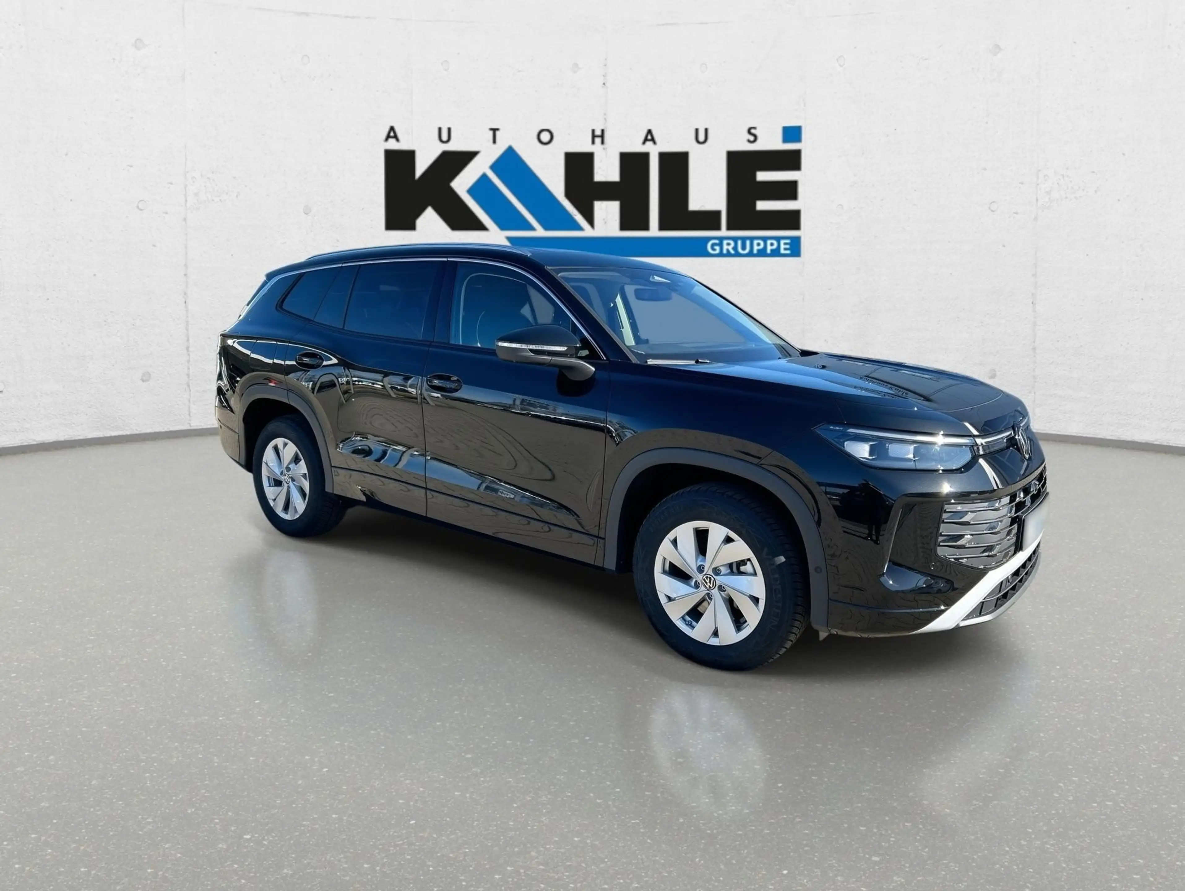 Volkswagen Tayron Elegance 2.0 l TDI DSG CarPlay Pano ACC — photo 3