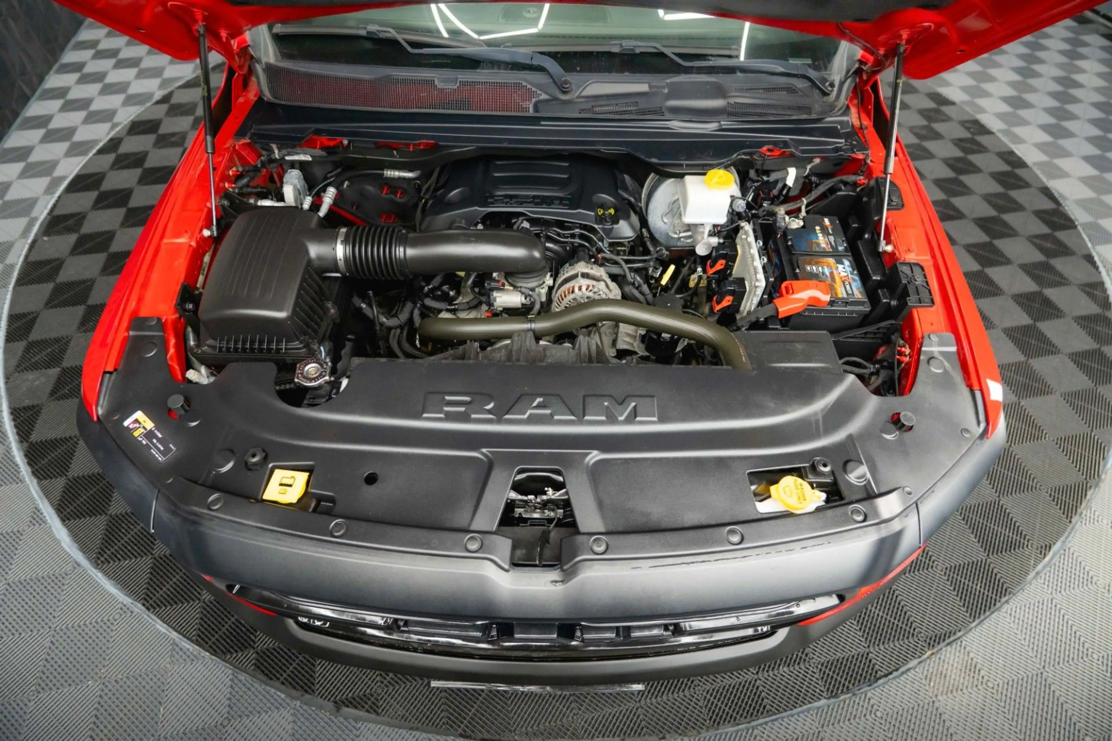 Dodge RAM 5.7 V8 HEMI 4x4 Built to Serve AXLE LOCK FOX — photo 12
