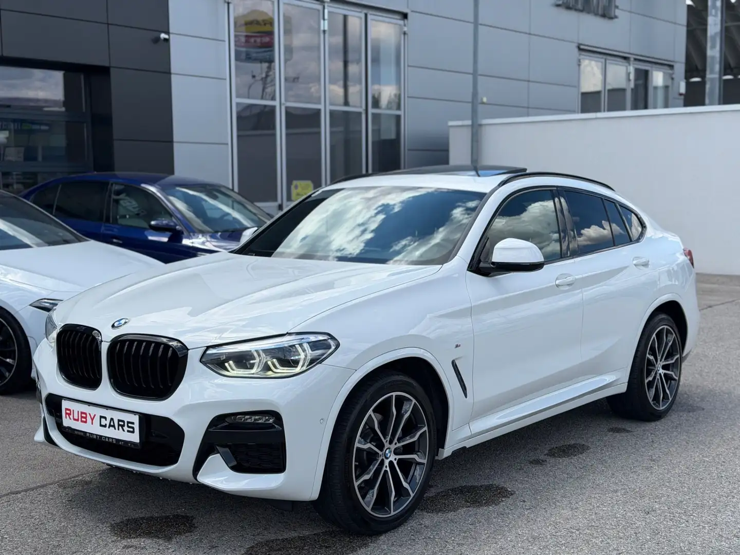 BMW X4 M X4 xDrive20d M Sportpaket PANO / LED / KAMERA Weiß - 2