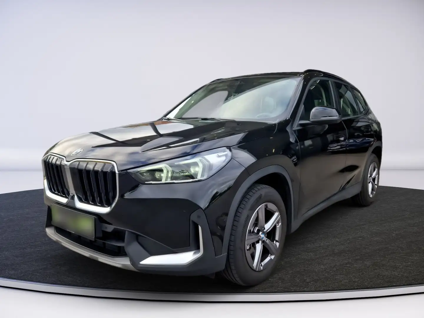 BMW X1 sDrive 18i Innovations Paket, Driving Schwarz - 2