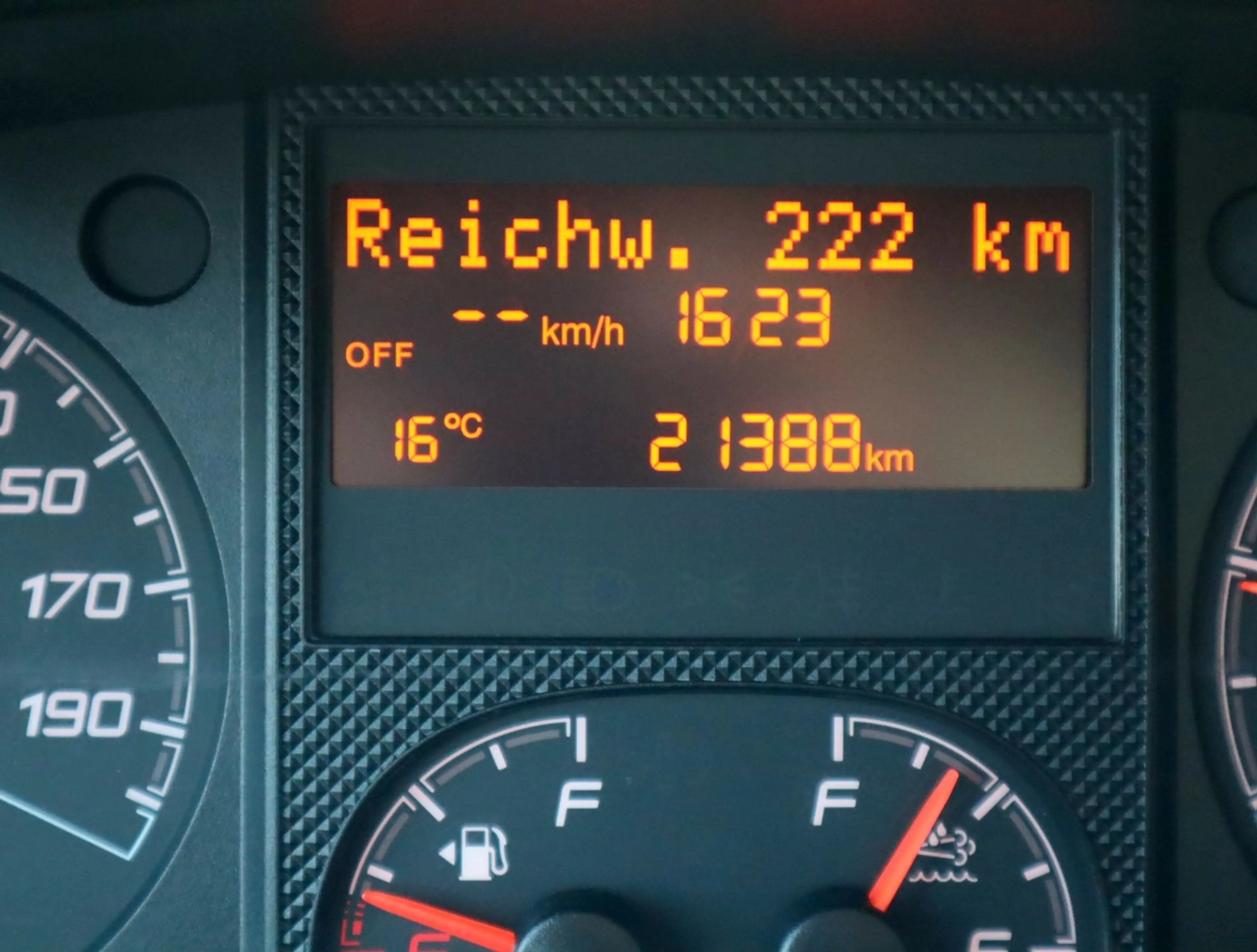Peugeot Boxer Kasten 333 L2H2 BlueHDi 140 /Tempomat /PDC — photo 12