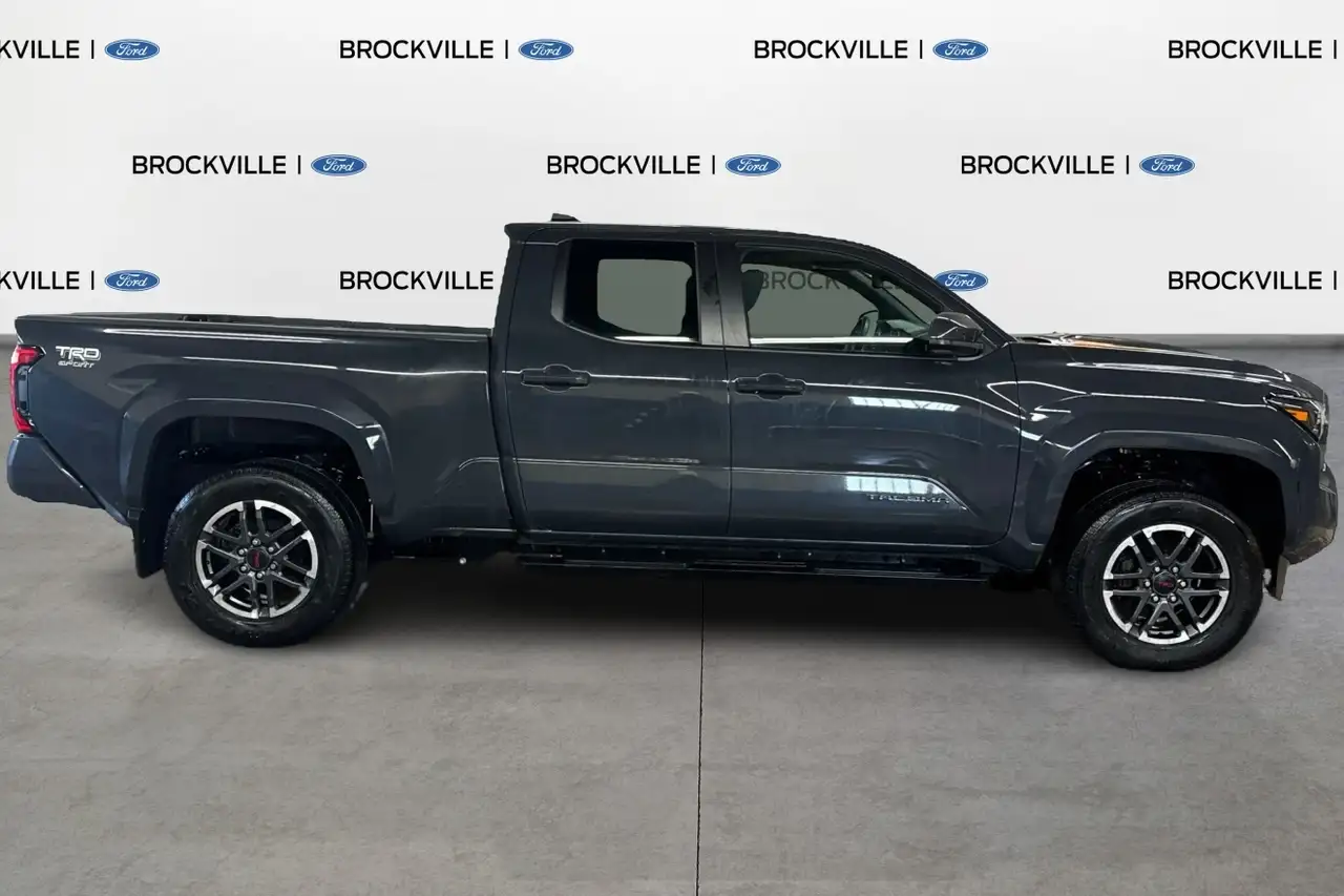 Toyota Tacoma снимка Toyota Tacoma