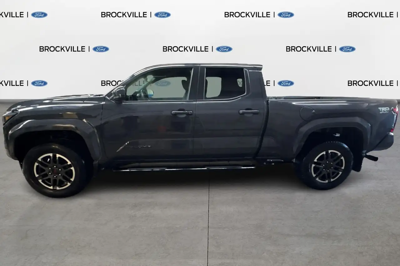 Toyota Tacoma снимка Toyota Tacoma