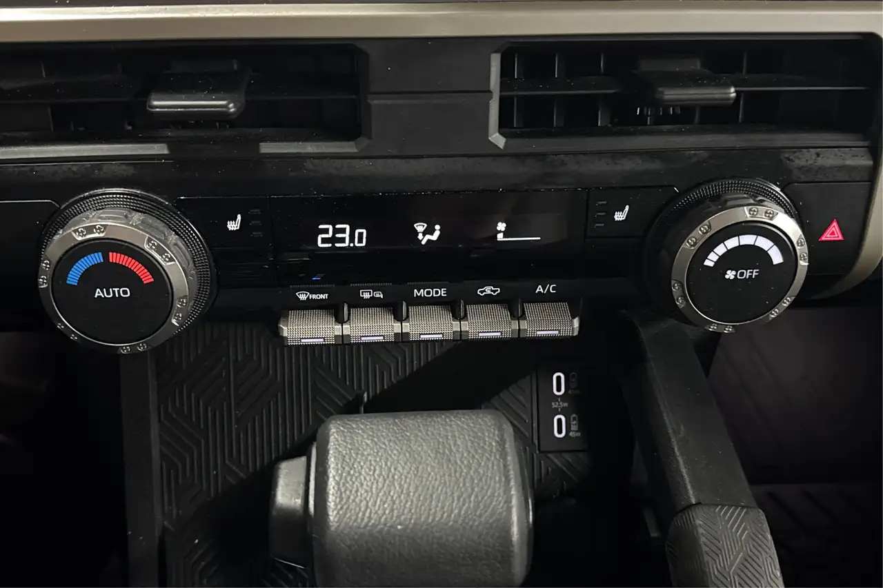 Toyota Tacoma снимка Toyota Tacoma