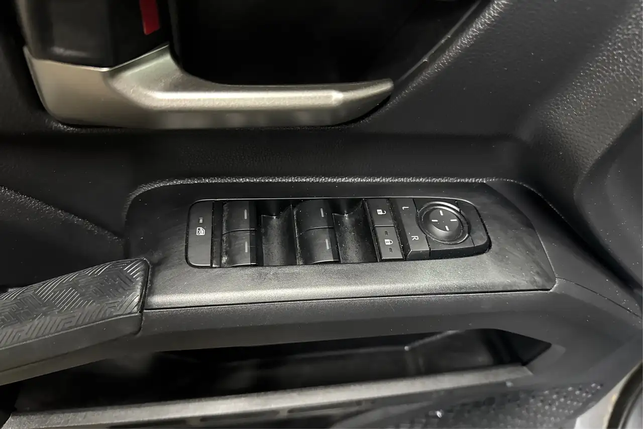 Toyota Tacoma снимка Toyota Tacoma
