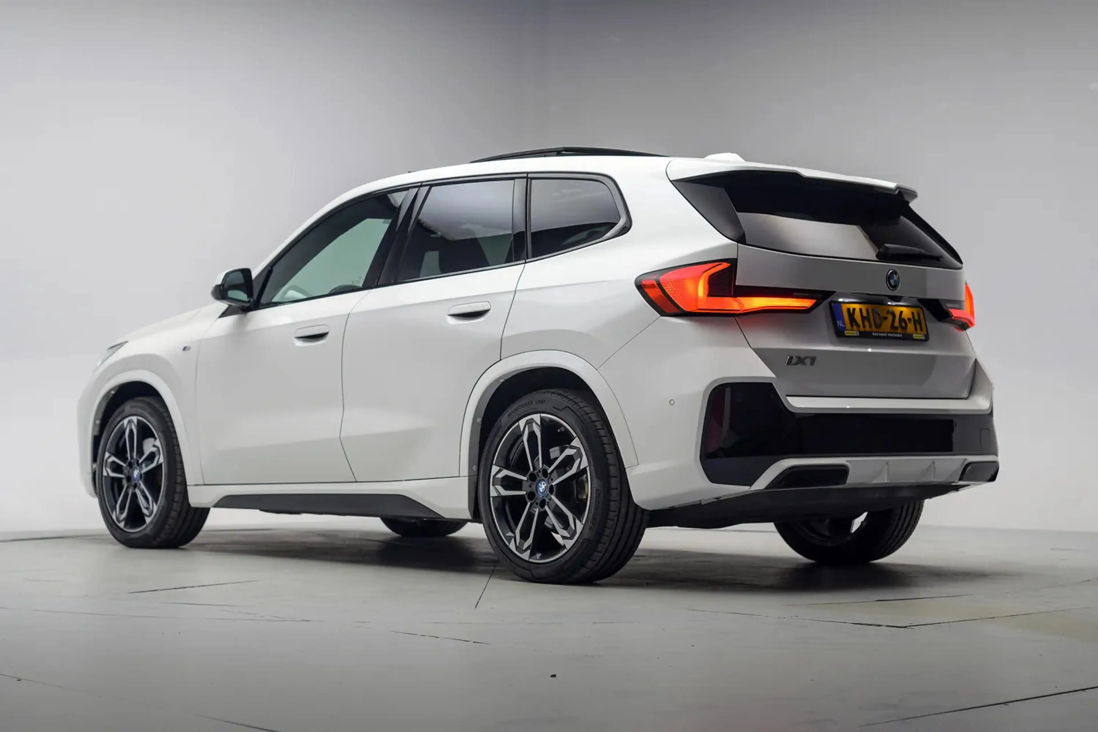 BMW iX1 xDrive30 M Sport [ Panorama Stuur-&Stoelverwarming — photo 3