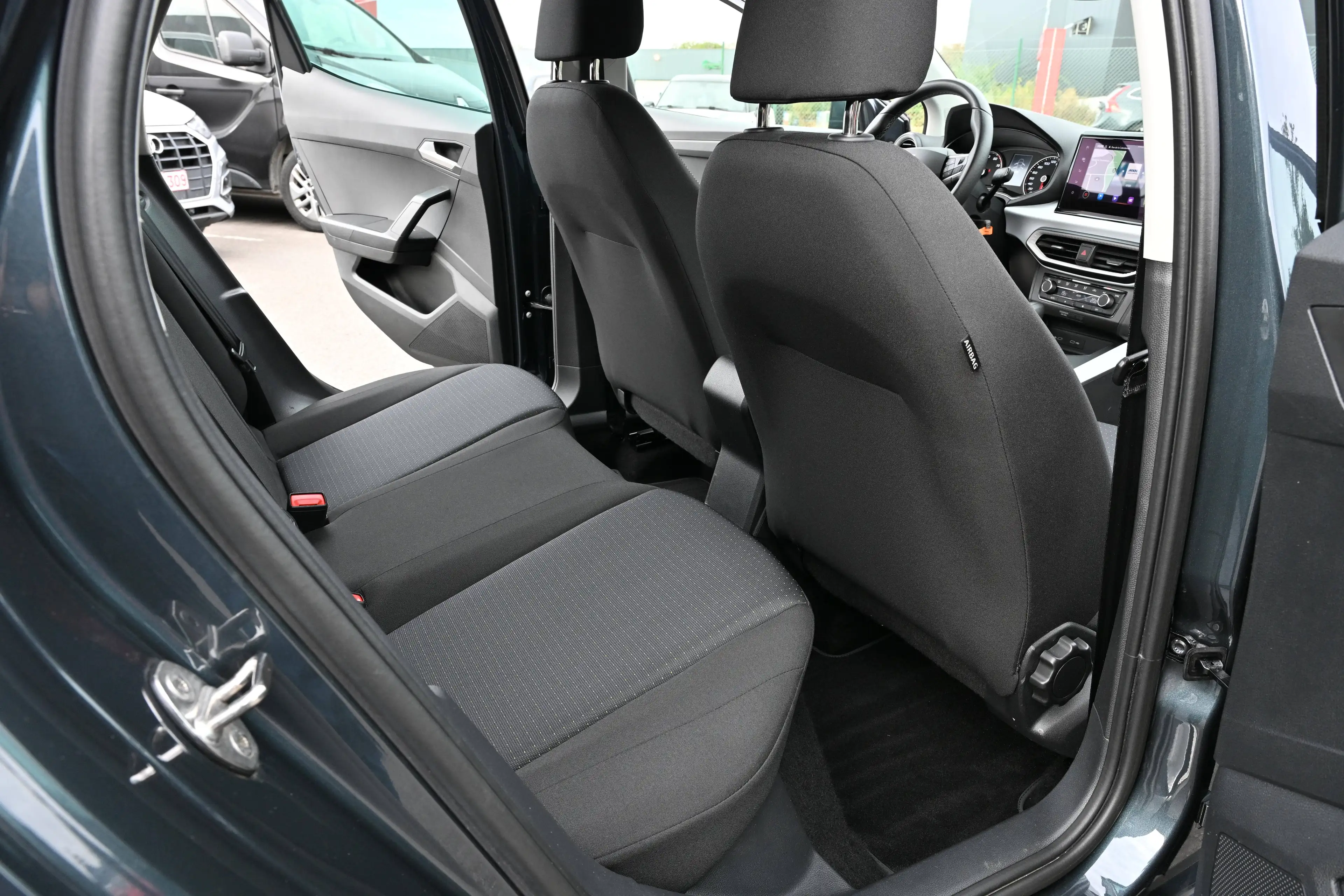 SEAT Arona Arona 1.0 TSI Move! 110 Ch DSG — photo 8
