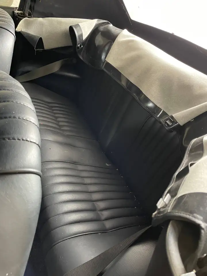 PEUGEOT 504 Cabriolet uit 1970 – een tijdloze klassieker, foto 5