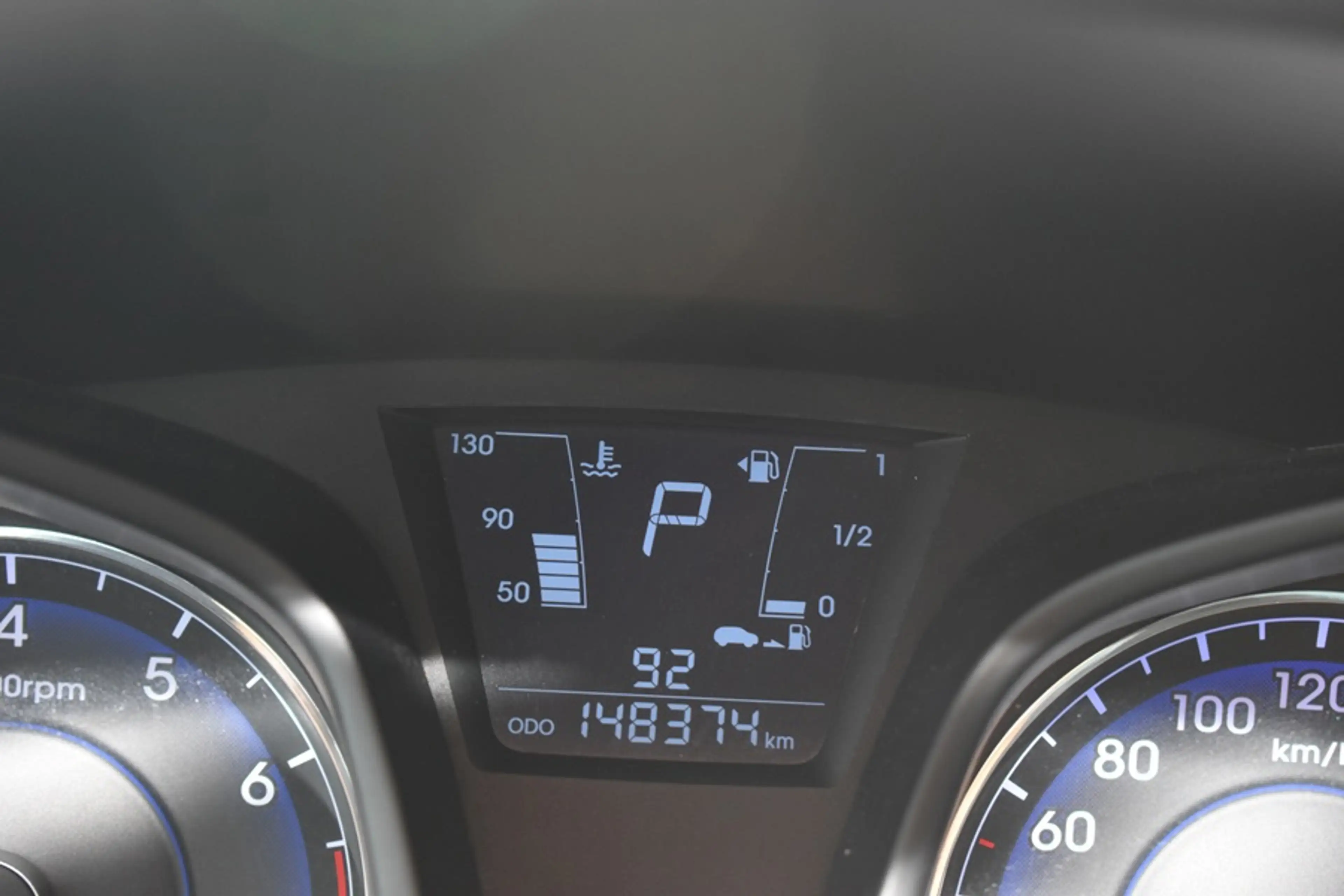 Hyundai iX20 1.6i i-Catcher Automaat/Pano dak/leder bekl/camera — photo 13
