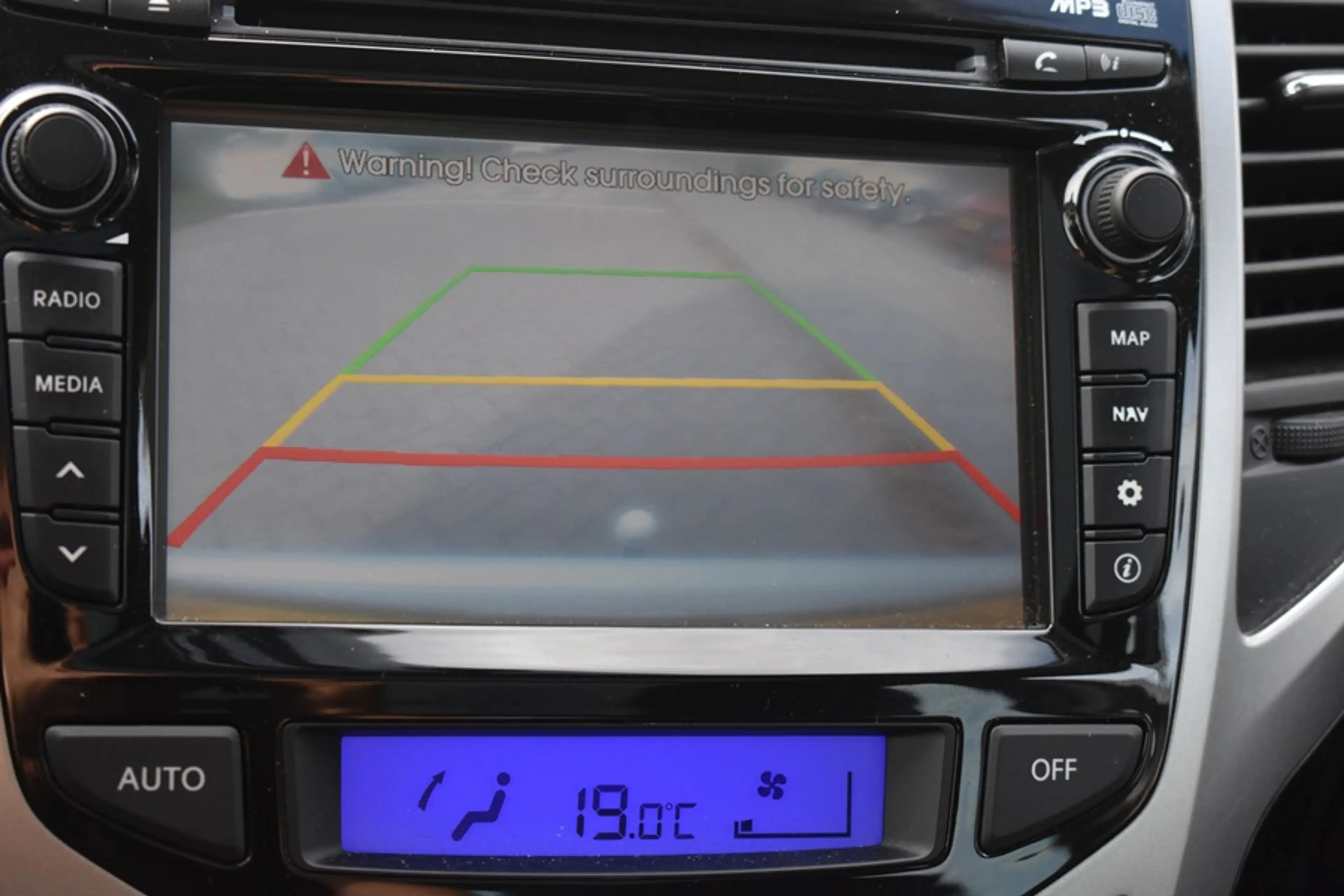 Hyundai iX20 1.6i i-Catcher Automaat/Pano dak/leder bekl/camera — photo 11