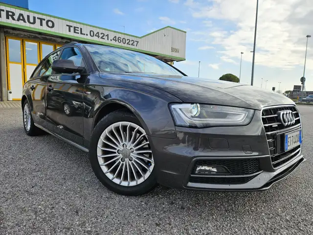 Audi A4 2.0 tdi Edition quattro 177cv s-tronic