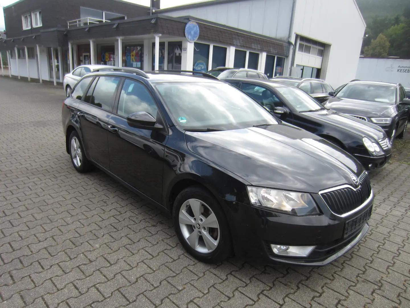 Skoda Octavia Elegance Schwarz - 2