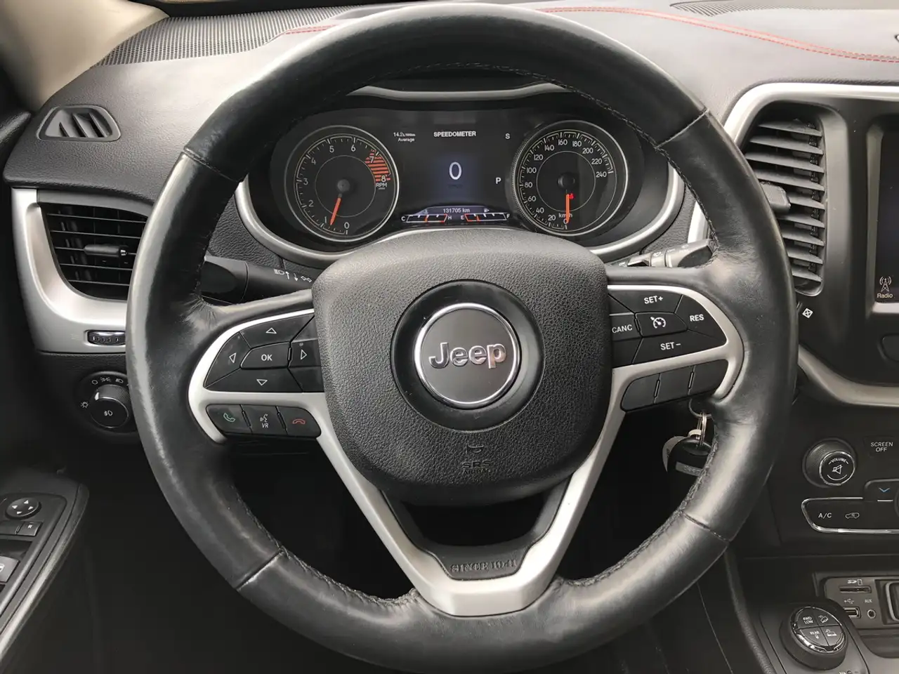 Jeep Cherokee photo Jeep Cherokee