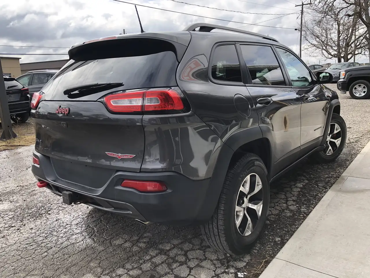 Jeep Cherokee photo Jeep Cherokee
