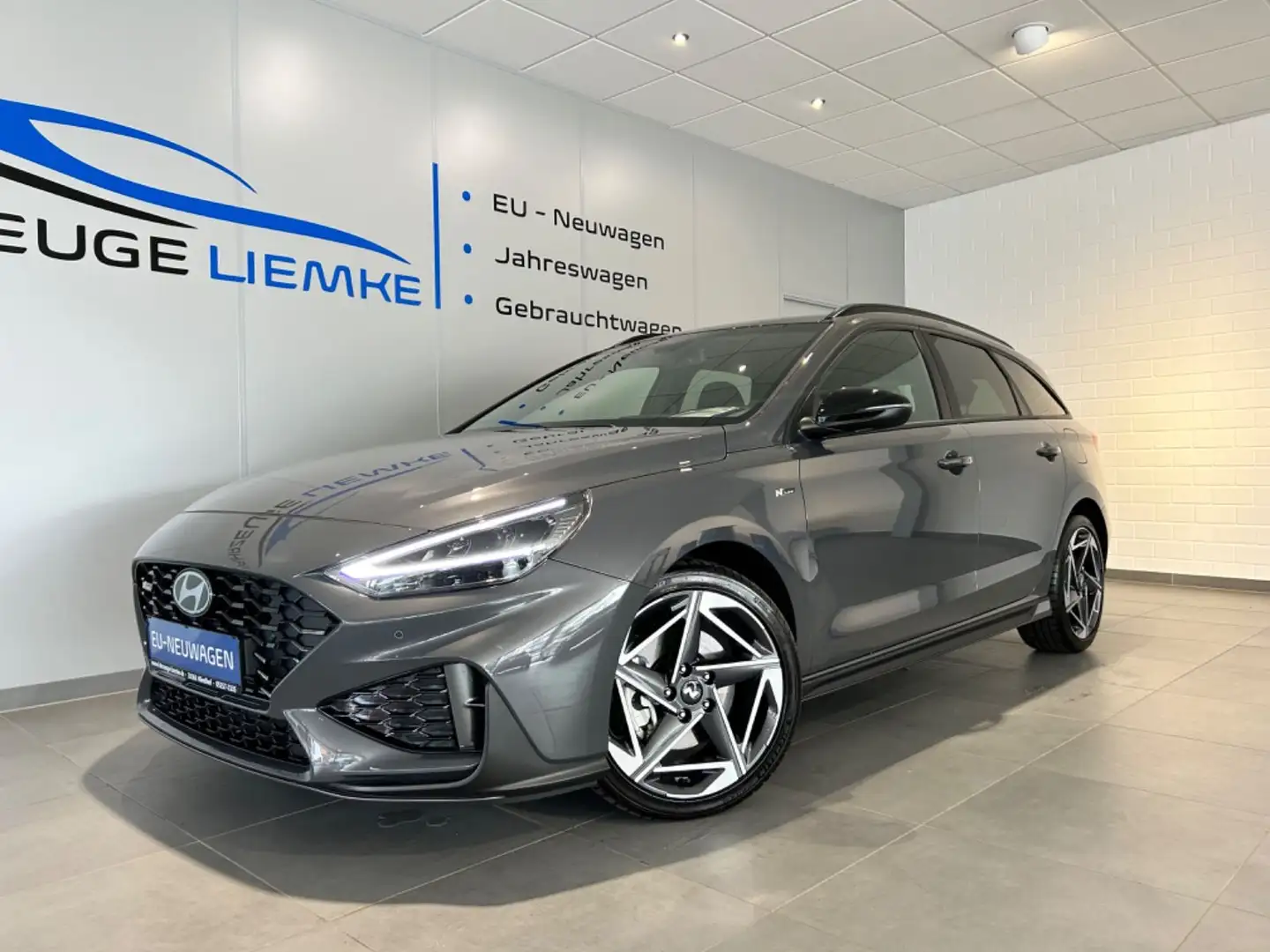 Hyundai i30 NEW i30 1.5 T-GDI N Line DCT+LED+Kamera+18"+Navi Grijs - 2