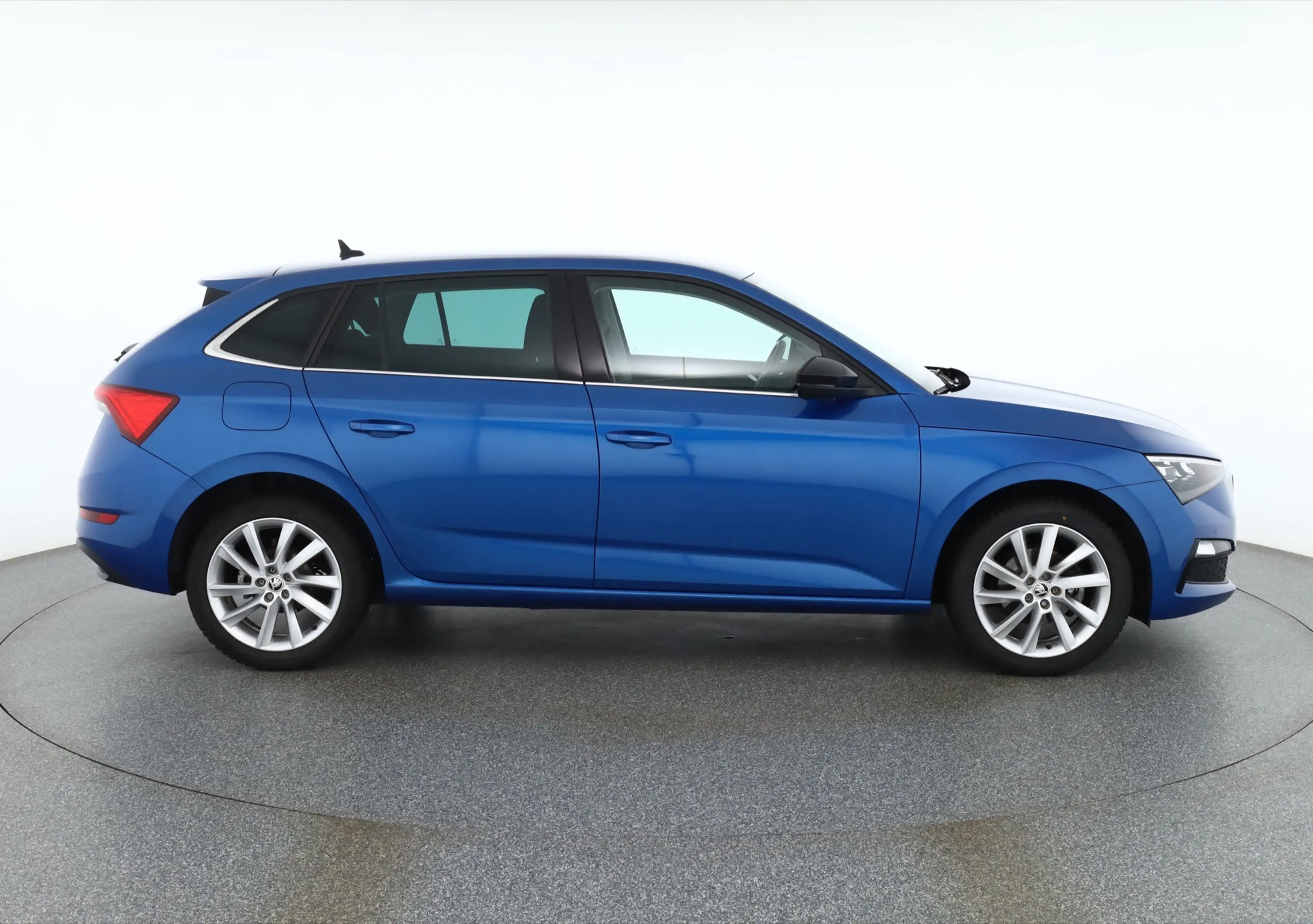 Skoda Scala 1.5 TSI DSG Style LED Sitzheizung Kamera — photo 6