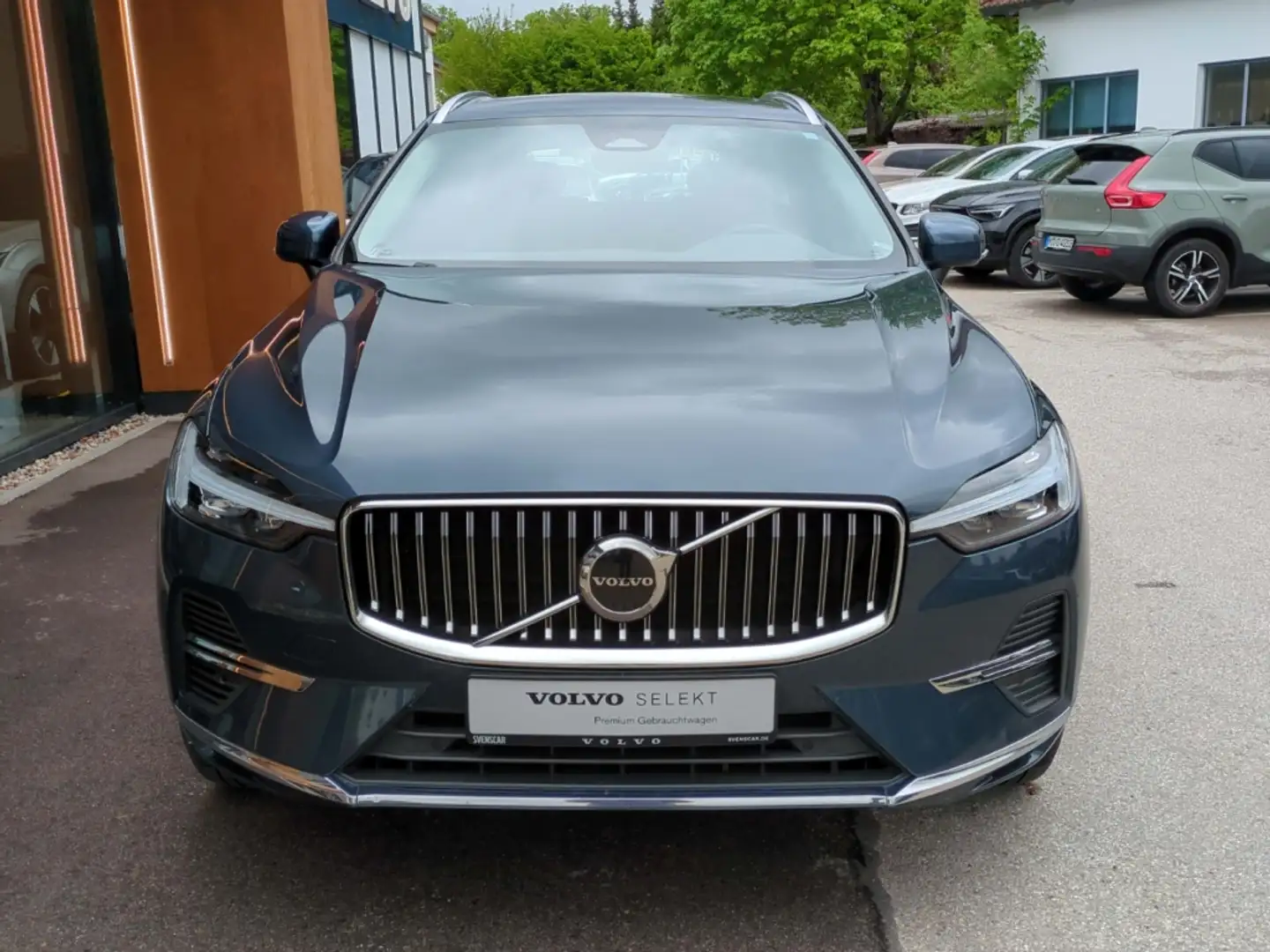 Volvo XC60 Inscription Expression Recharge Plug-In Hybrid AWD Bleu - 2