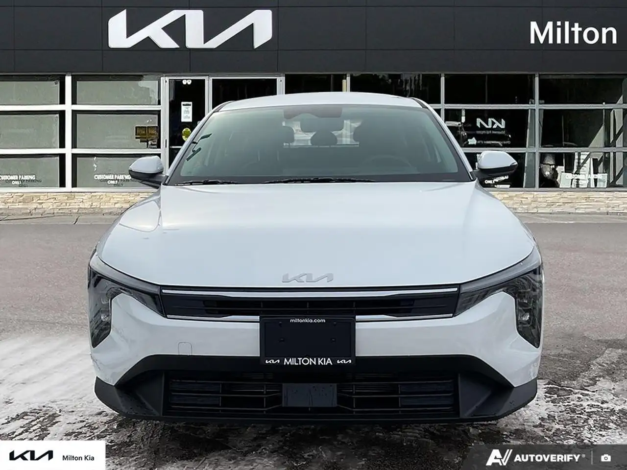 Kia K4 снимка Kia K4