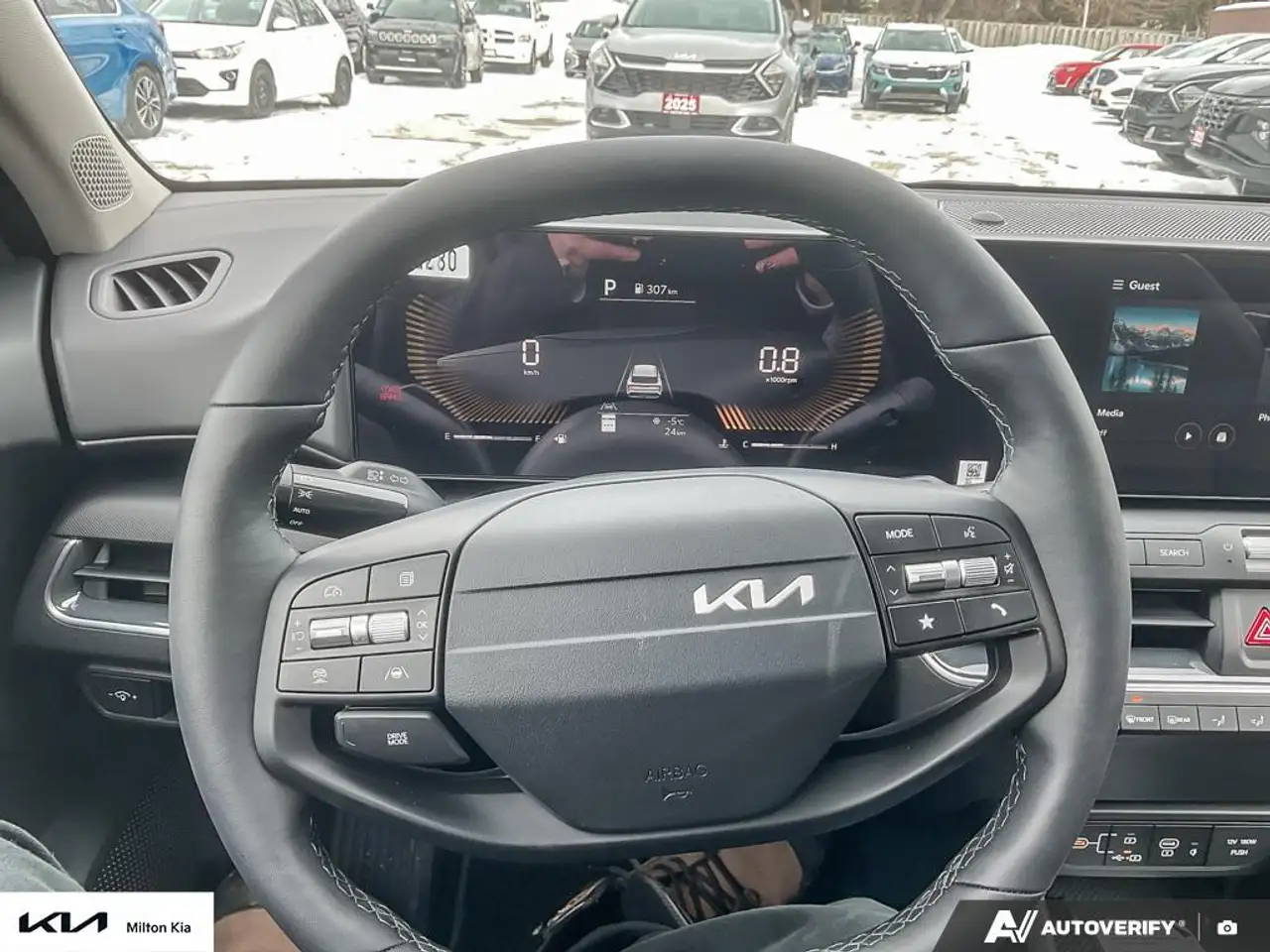 Kia K4 снимка Kia K4