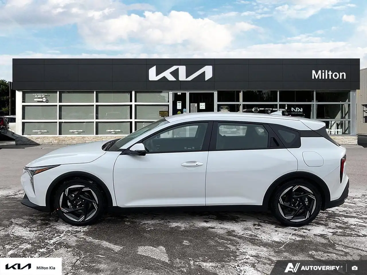 Kia K4 снимка Kia K4
