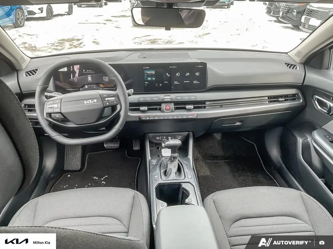 Kia K4 снимка Kia K4
