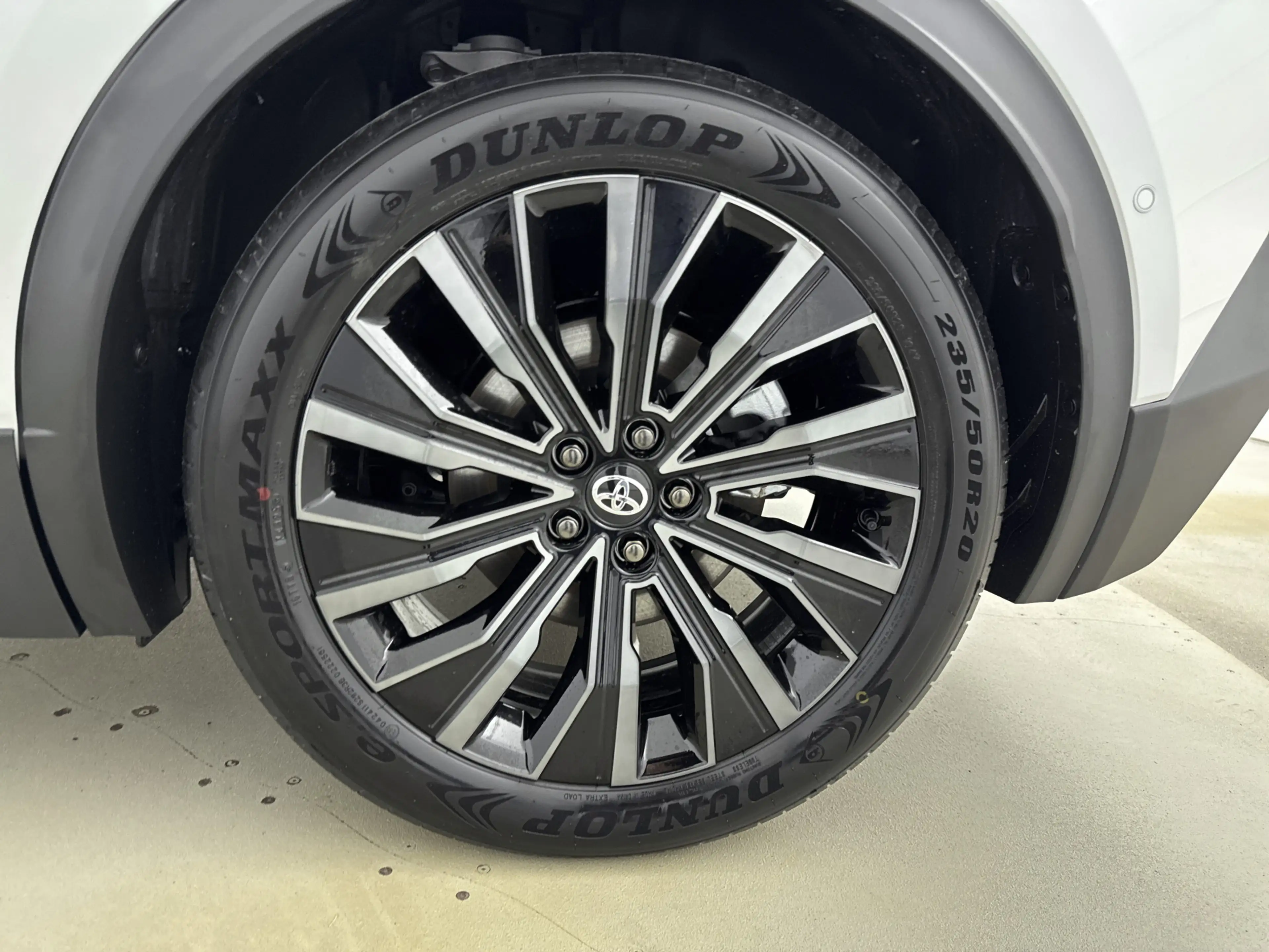 Toyota C-HR+ Executive AWD 77 kWh | Apple Carplay & Android Aut — photo 13