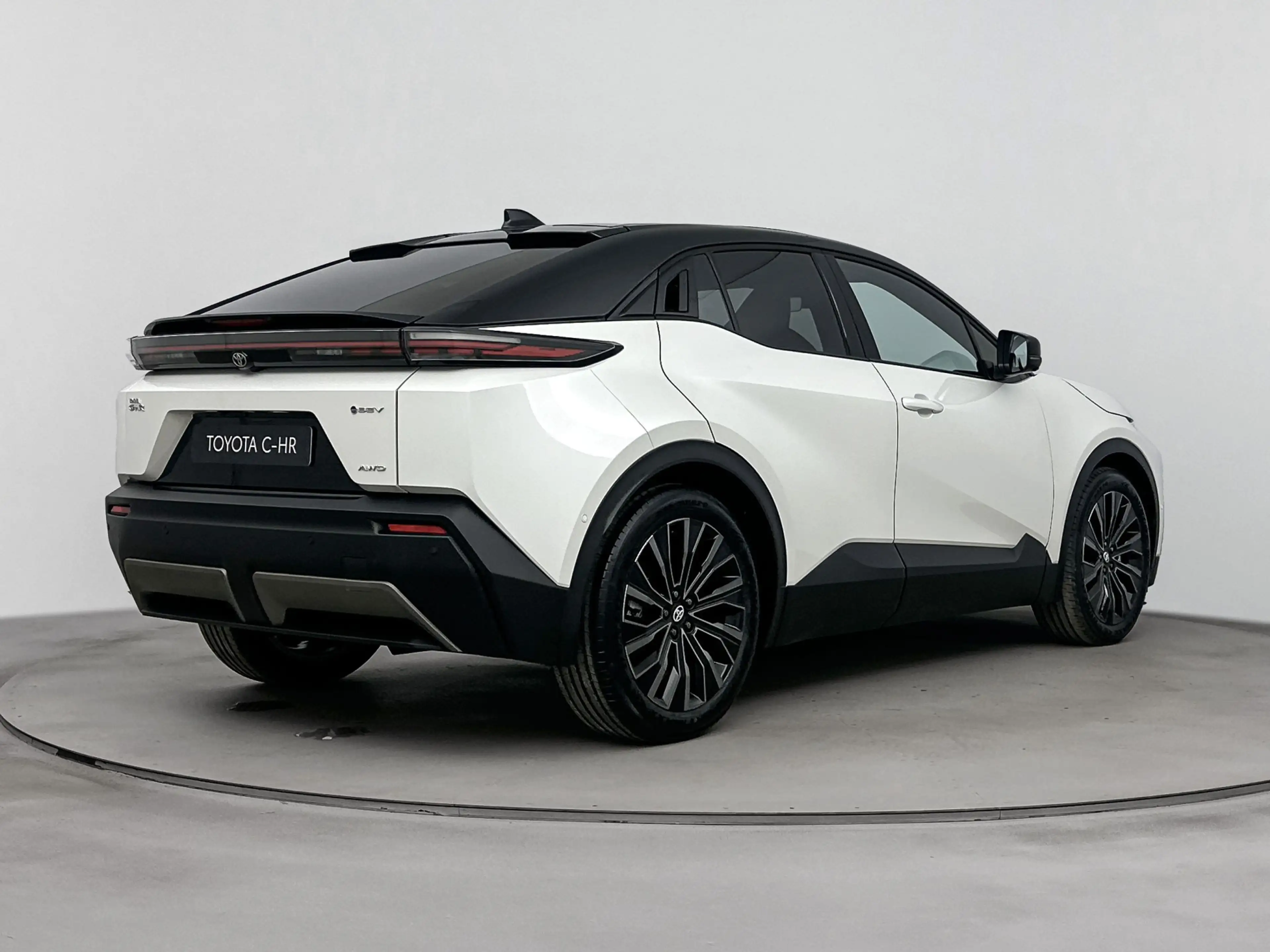 Toyota C-HR+ Executive AWD 77 kWh | Apple Carplay & Android Aut — photo 3
