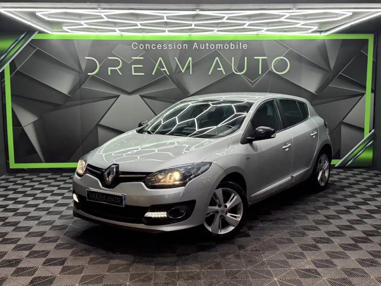 Renault Megane 1.2 TCE 115CH ENERGY LIMITED EURO6 2015