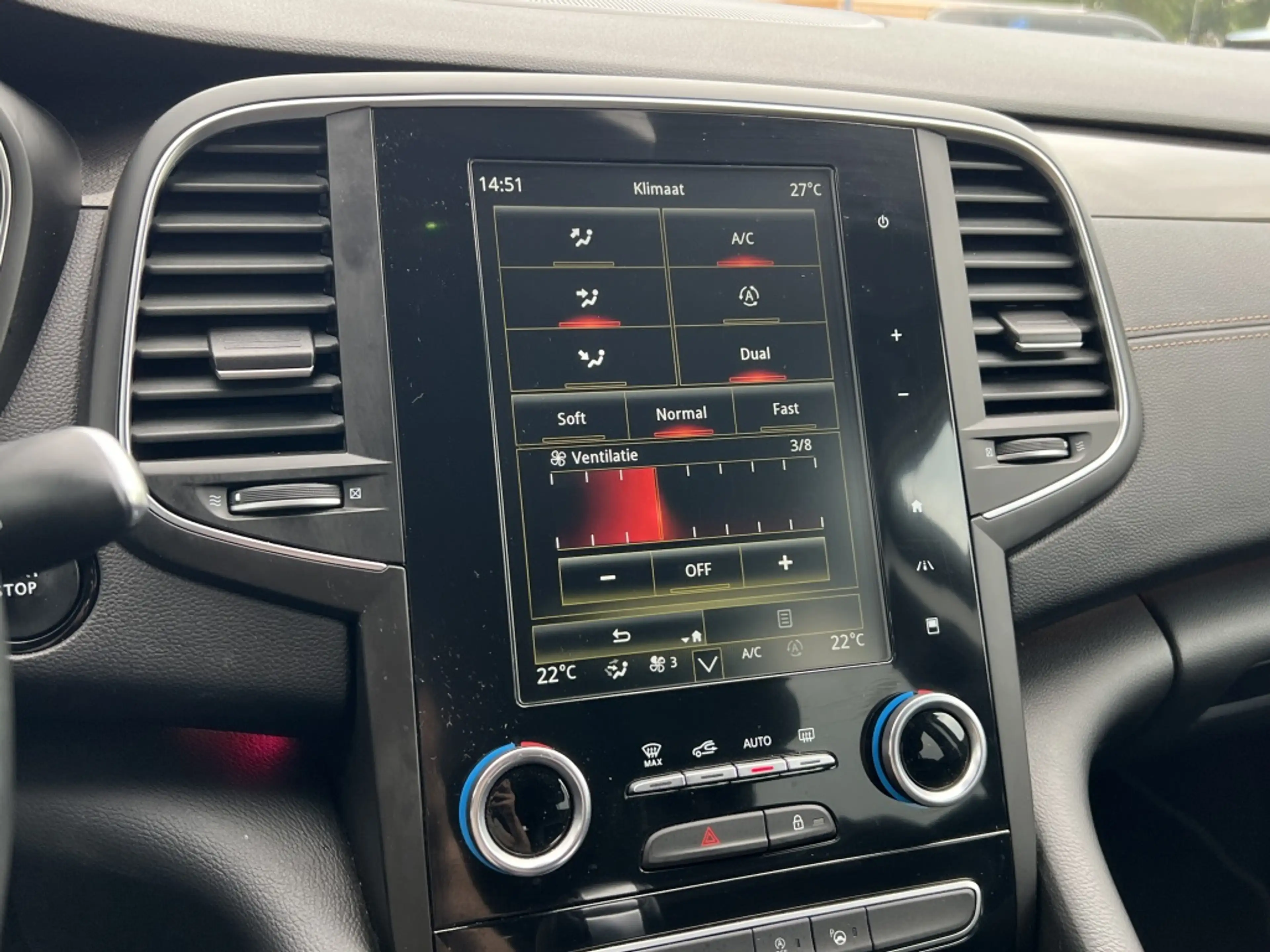 Renault Talisman Estate 1.8 TCe Intens — photo 13