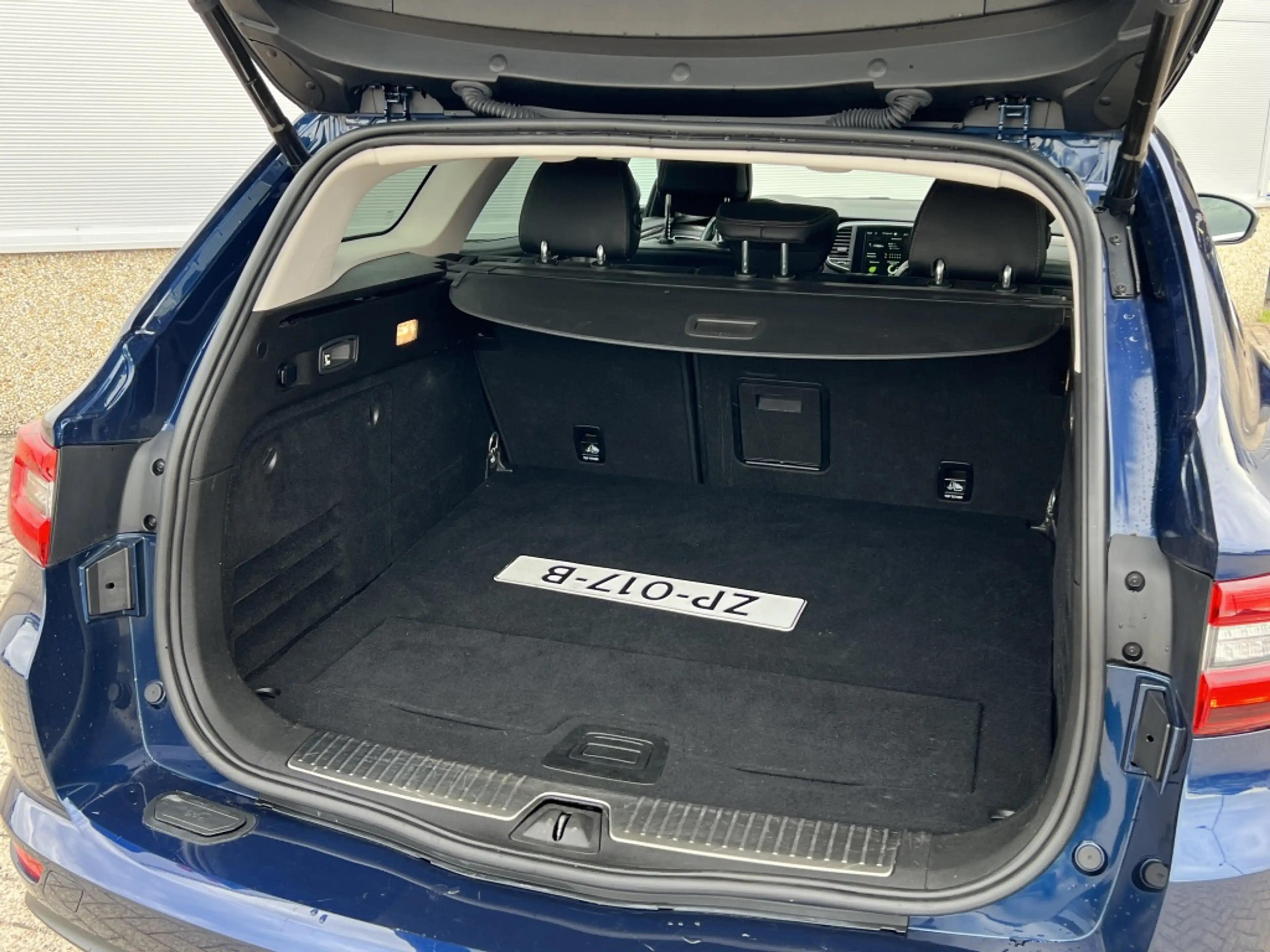 Renault Talisman Estate 1.8 TCe Intens — photo 9
