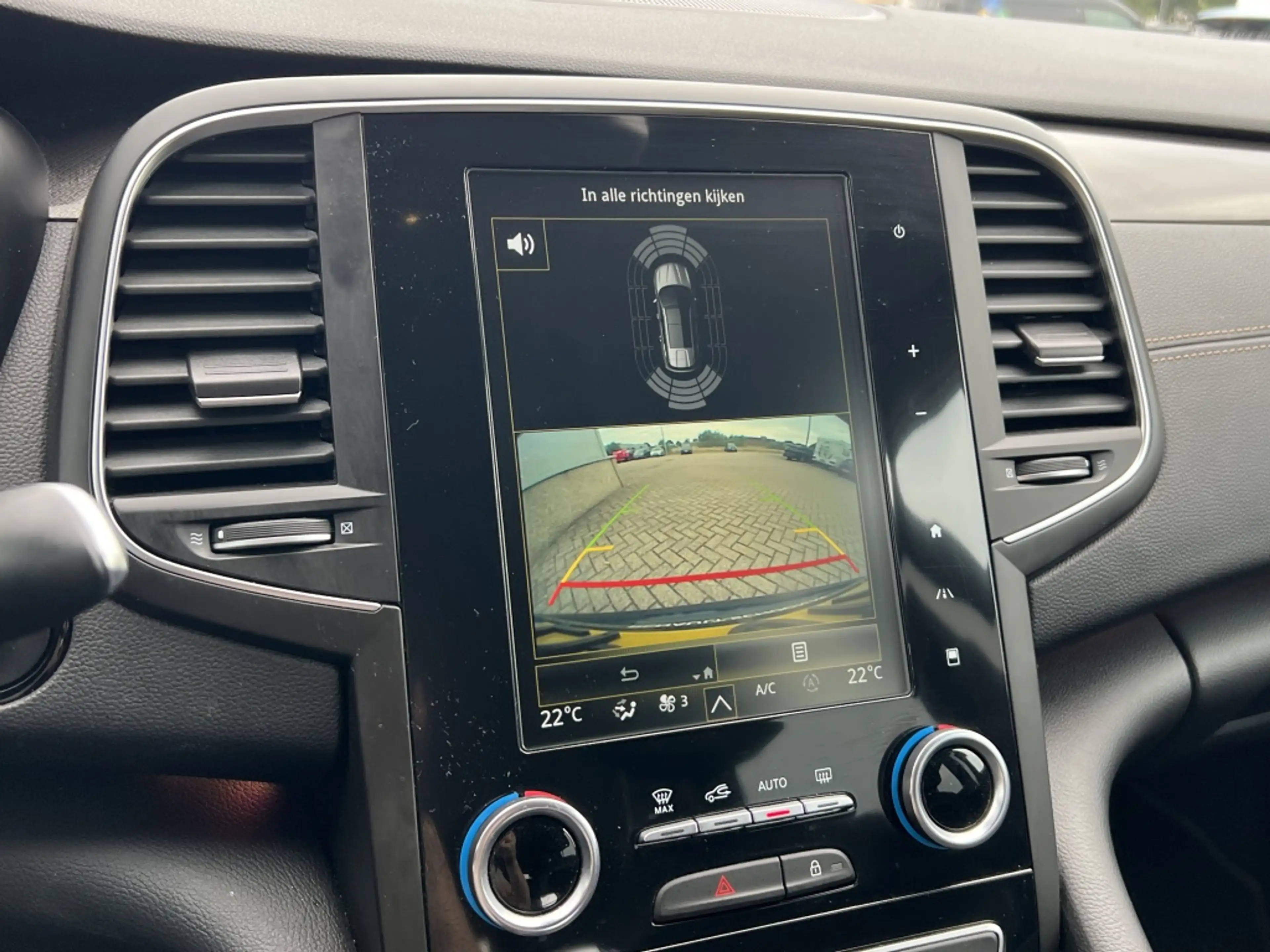 Renault Talisman Estate 1.8 TCe Intens — photo 14